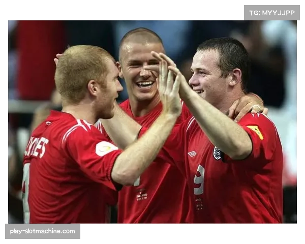 曼联创队史最差排名，管理混乱与战术摇摆致攻防失衡